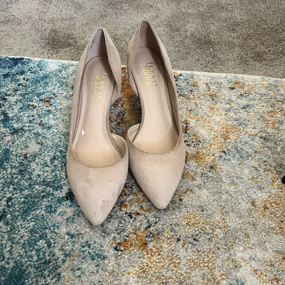 Franco Sarto Beige Suede Wedge size 7.5